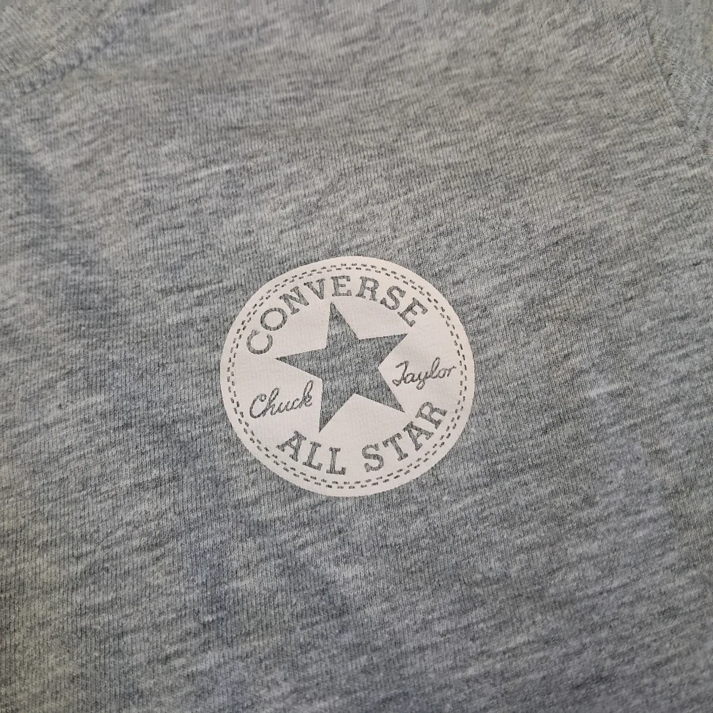 Converse Girl's Long Sleeve TShirt Gray Size Medium (10-12) Years